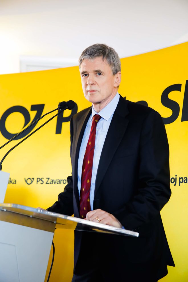 Director of Jozef Stefan Institute at new Post Office of Slovenia ...